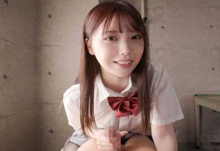Em nữ sinh xinh đẹp quyến rũ cướp bồ bạn thânm